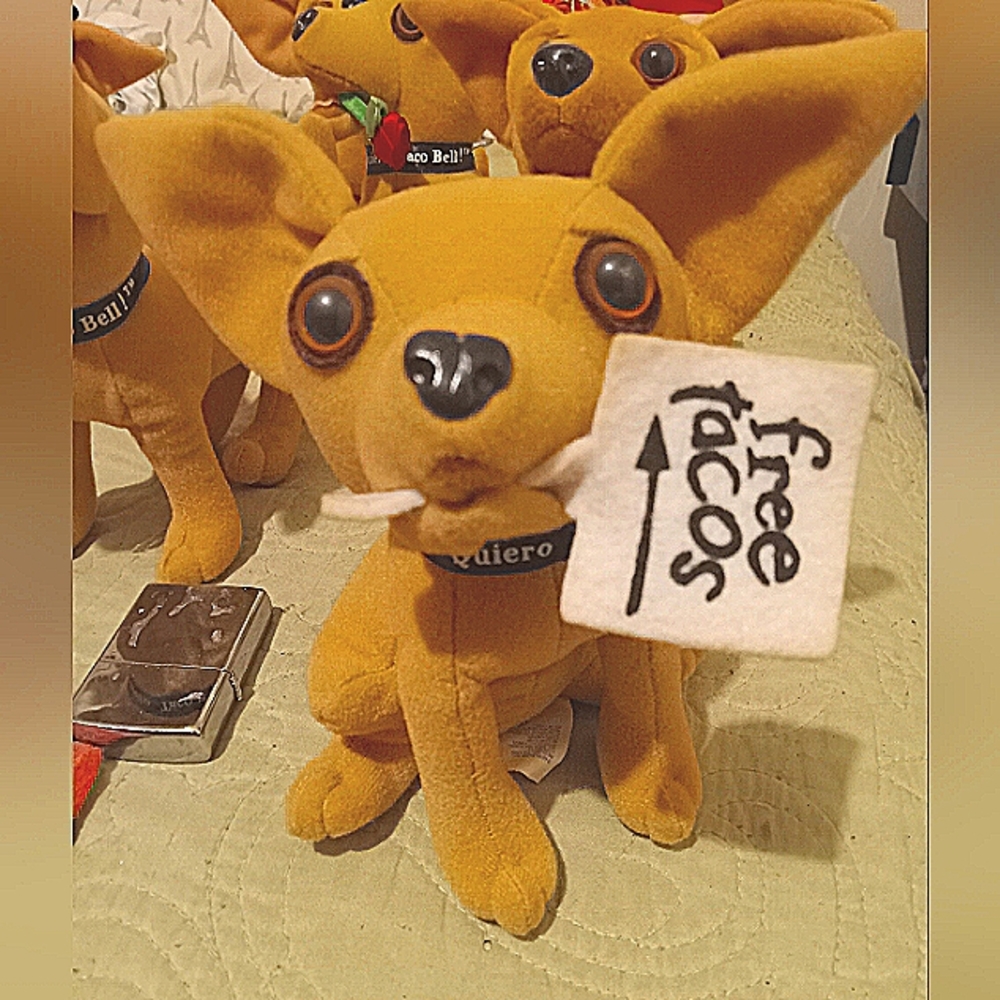 OFFICIAL taco bell chihuaha stuffie Lot (9) 13 in all 4 doubles and extras